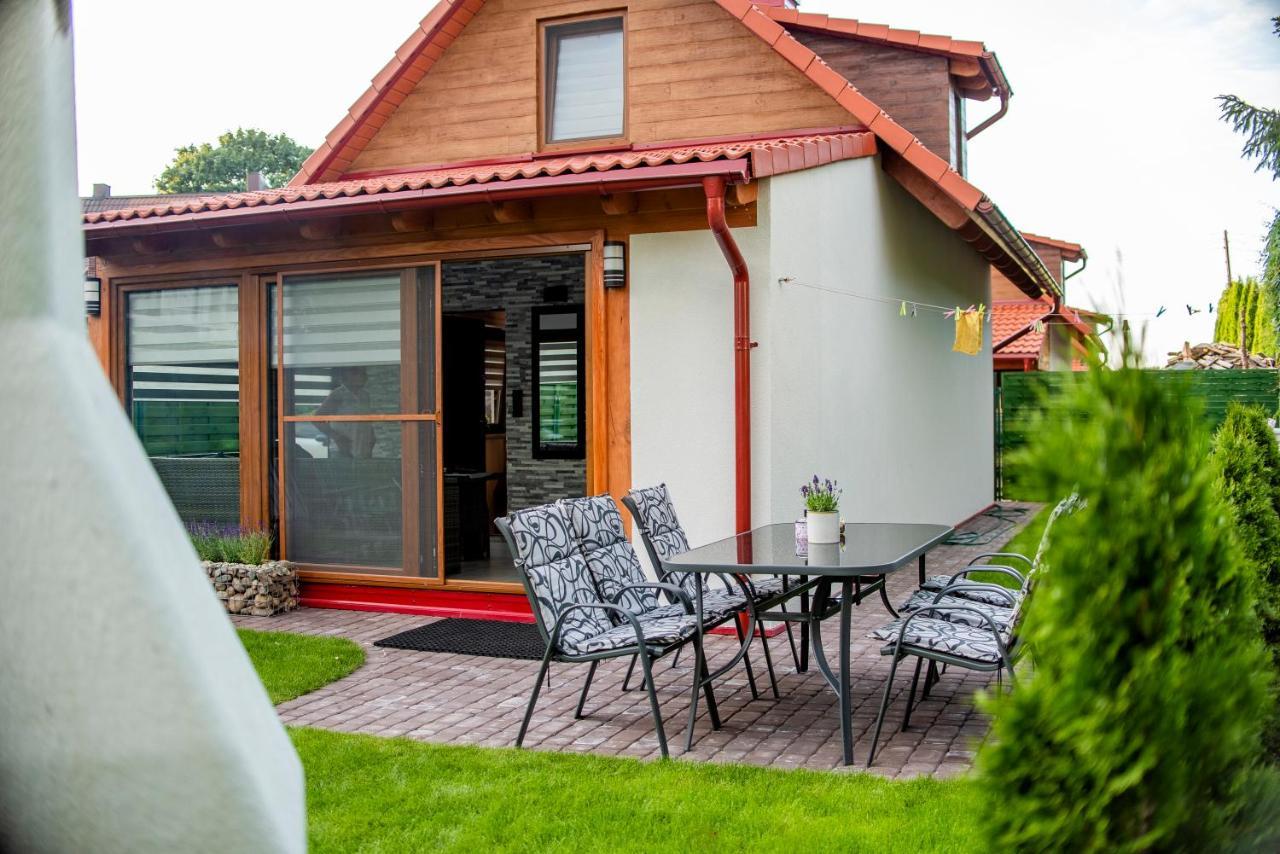 Domki Niesiolowice Lodge *